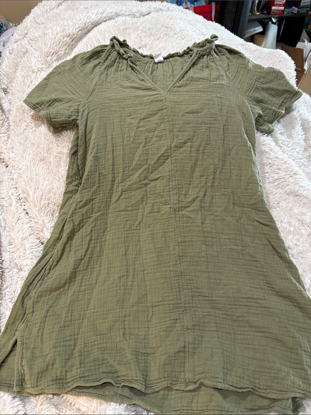 Old Navy Olive Green Short Sleeve V-Neck Tunic